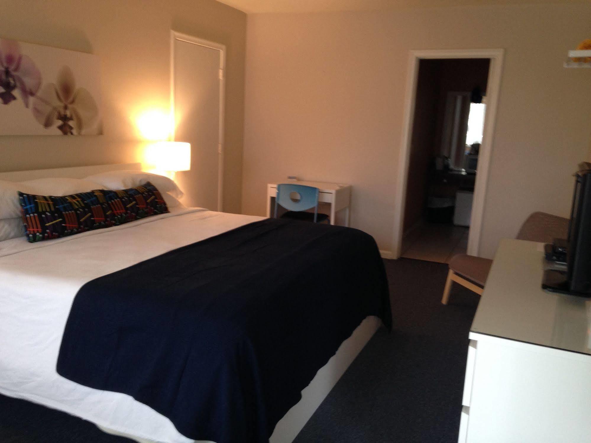 Cheston House - Clothing Optional All Male Guesthouse Φορτ Λόντερντεϊλ Εξωτερικό φωτογραφία