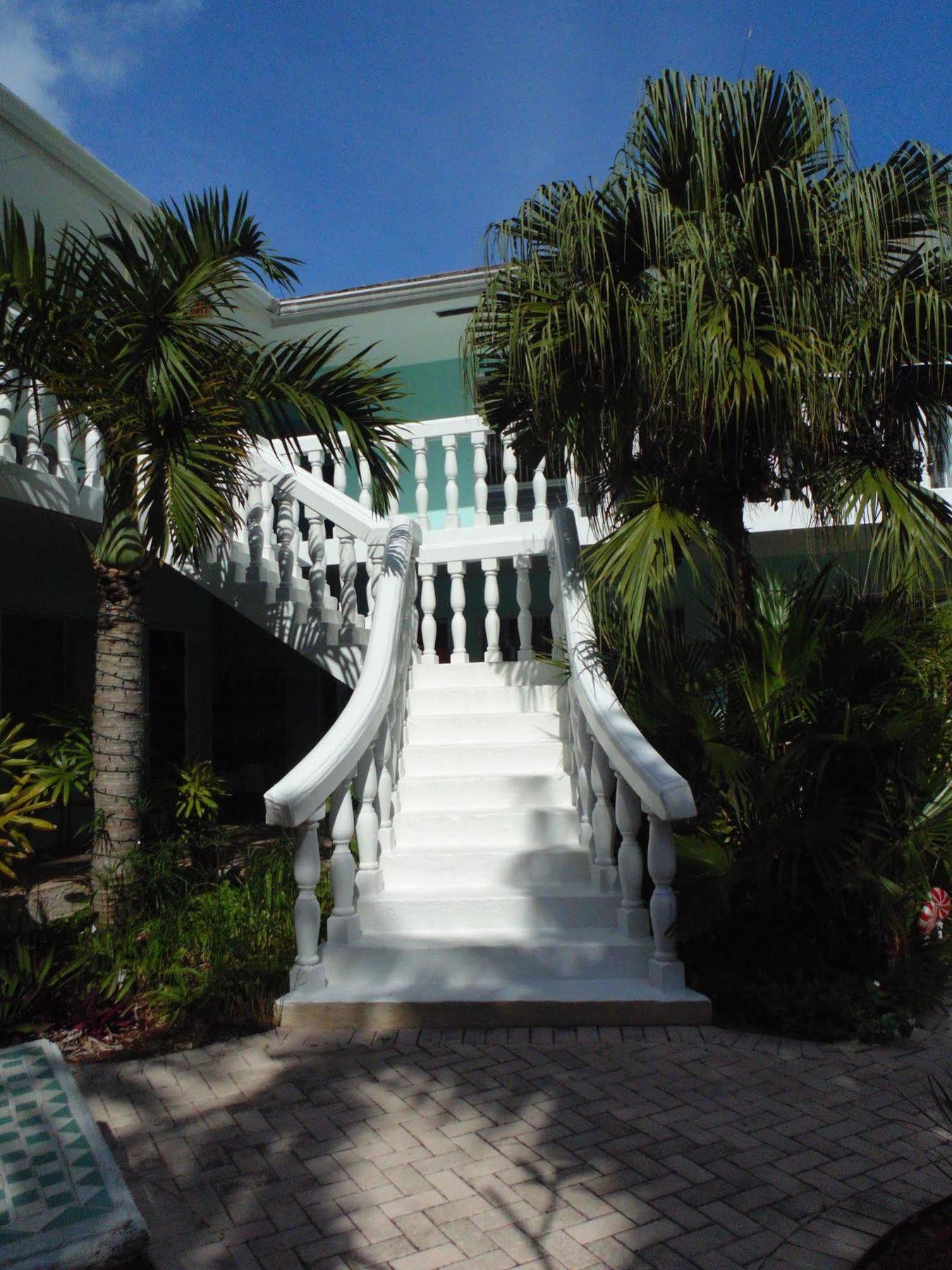 Cheston House - Clothing Optional All Male Guesthouse Φορτ Λόντερντεϊλ Εξωτερικό φωτογραφία